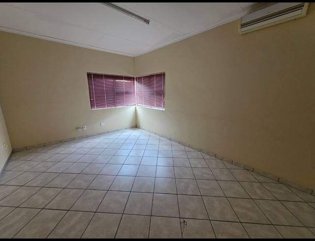 921.50M² BUSINESS TO LET IN SASOLBURG EXT 5